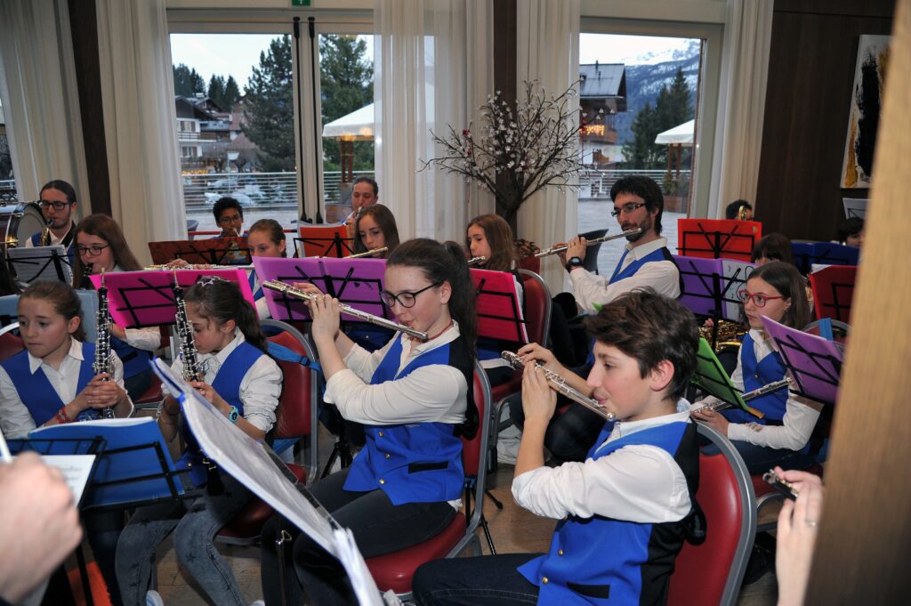 Jang Band Cortina